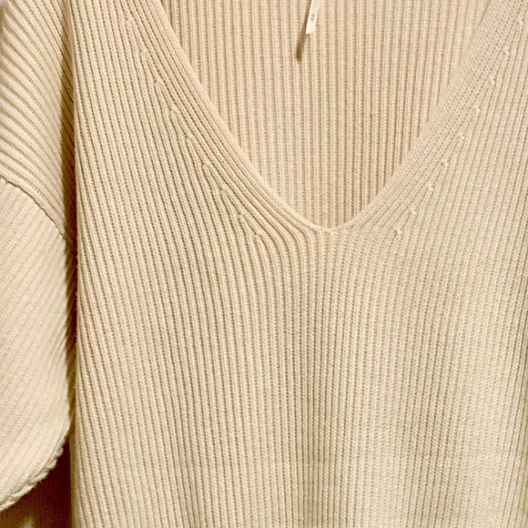 Free People Oversize Slouchy Knit V-neck Cream M - Picture 2 of 4